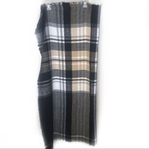 Isa & Stef acrylic scarf!